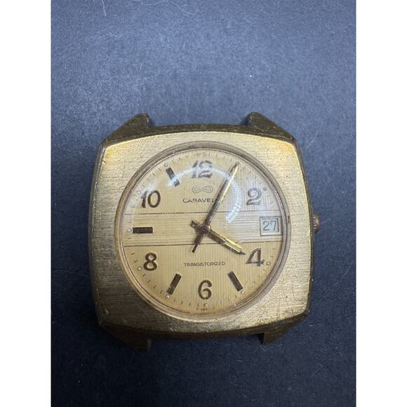 Vintage Bulova Caravelle Transistorized N5 Gold Tone Date Square Watch No Band